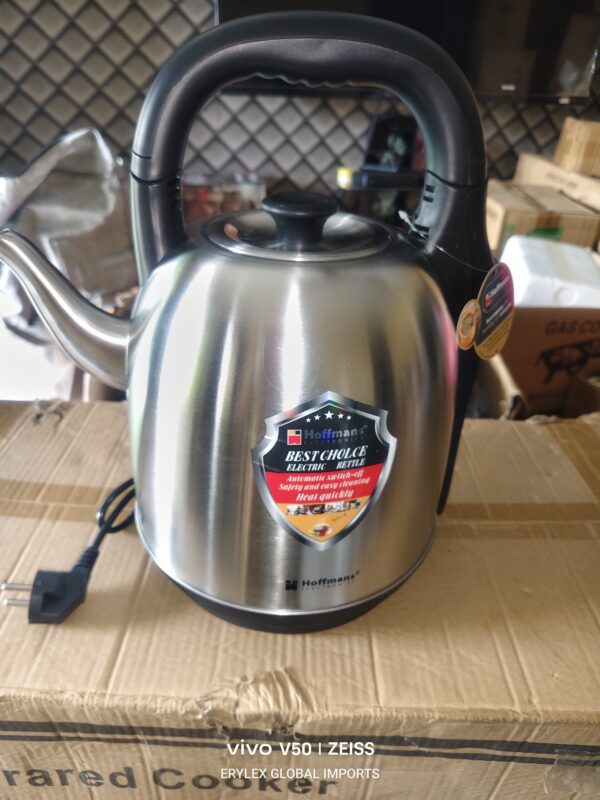 Hoffmans Electronics Electric Kettle, model HM-2576.